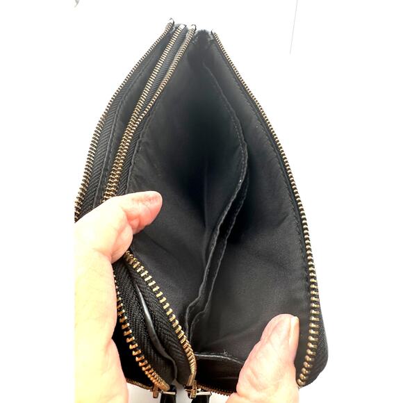 Coach Double Zip Wallet In Signature Canvas, Wristlet - Picture 13 of 13